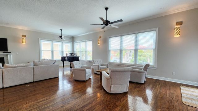 2400 Palm Harbor Drive, Fort Walton Beach, FL 32547