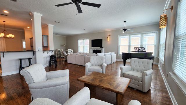 2400 Palm Harbor Drive, Fort Walton Beach, FL 32547