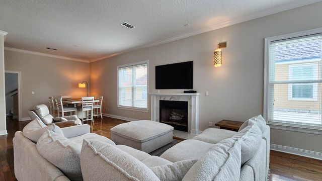 2400 Palm Harbor Drive, Fort Walton Beach, FL 32547