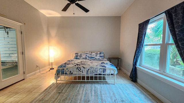 2400 Palm Harbor Drive, Fort Walton Beach, FL 32547