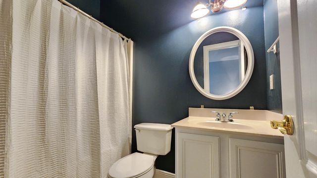 2400 Palm Harbor Drive, Fort Walton Beach, FL 32547