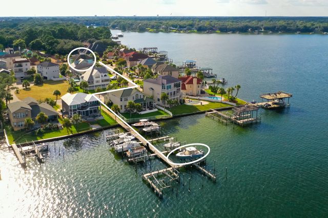 2400 Palm Harbor Drive, Fort Walton Beach, FL 32547