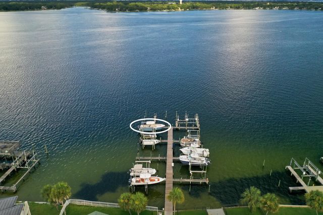 2400 Palm Harbor Drive, Fort Walton Beach, FL 32547