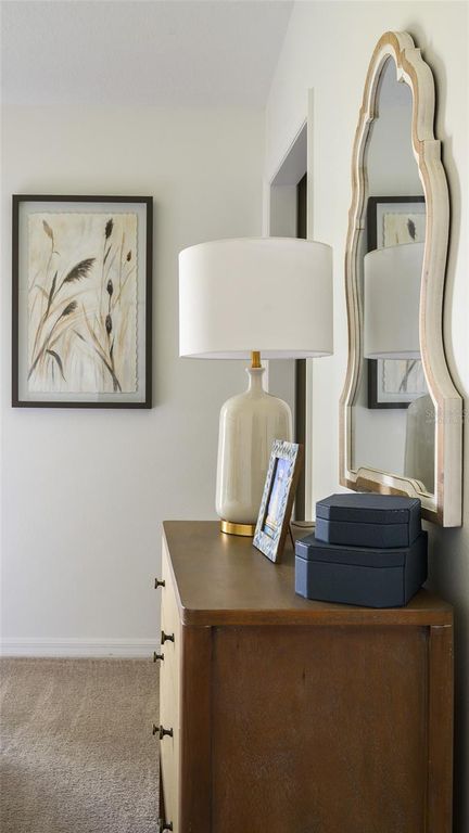 Image 13 of property listing at 36735 THORNHEDGE DRIVE, Zephyrhills, FL 33541