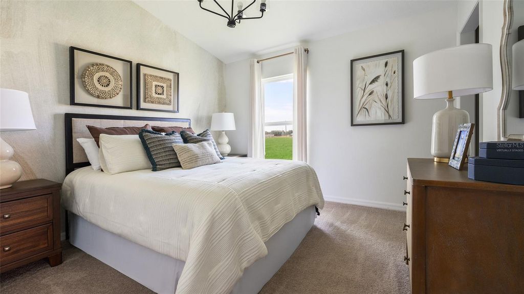 Image 4 of property listing at 36735 THORNHEDGE DRIVE, Zephyrhills, FL 33541