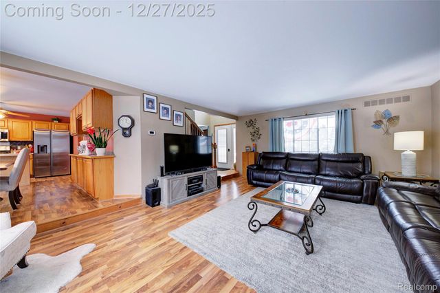 2168 Lake George Road, Leonard Village, MI 48367