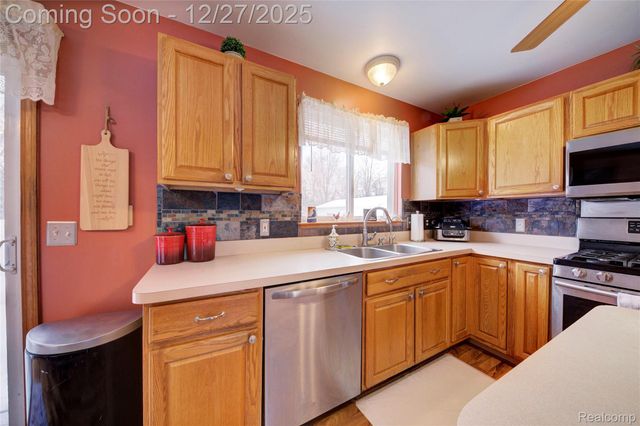 2168 Lake George Road, Leonard Village, MI 48367