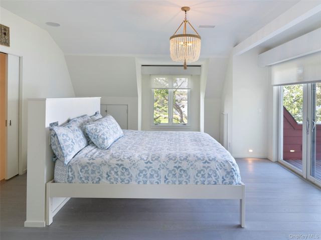 2 Sun Court, Hampton Bays, NY 11946