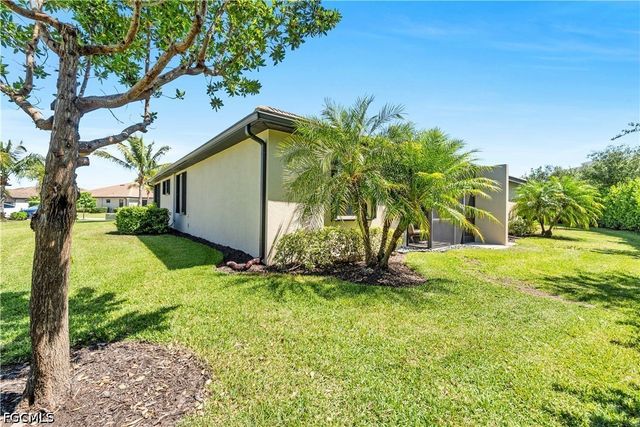 9110 Woodhurst DR, Naples, FL 34120