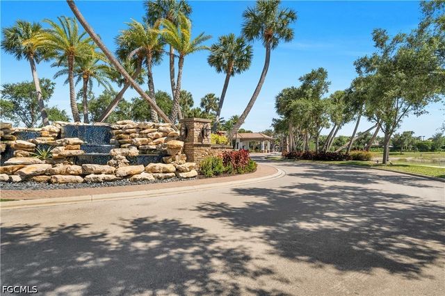 9110 Woodhurst DR, Naples, FL 34120