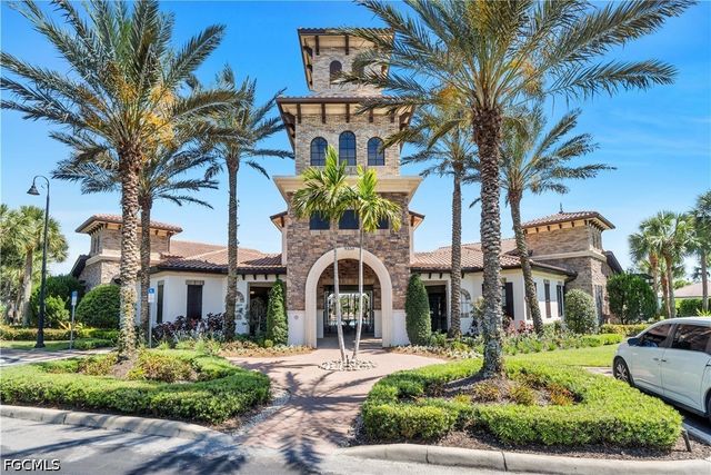 9110 Woodhurst DR, Naples, FL 34120