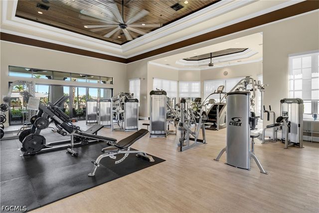 9110 Woodhurst DR, Naples, FL 34120