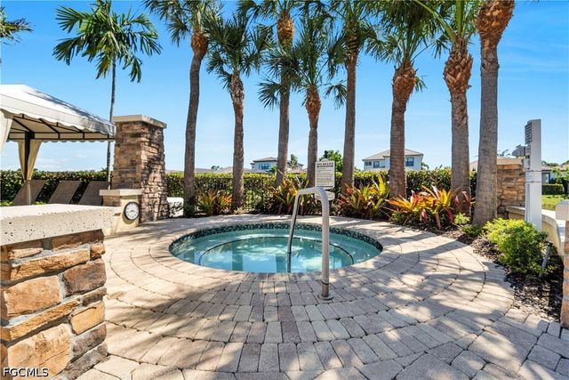 9110 Woodhurst DR, Naples, FL 34120