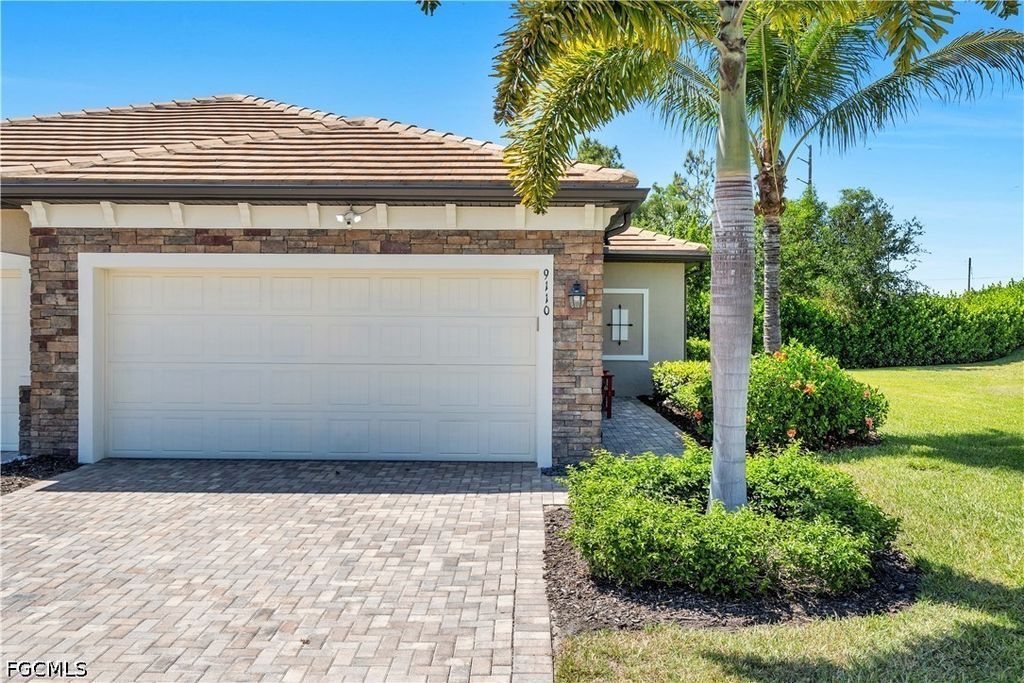 9110 Woodhurst DR, Naples, FL 34120