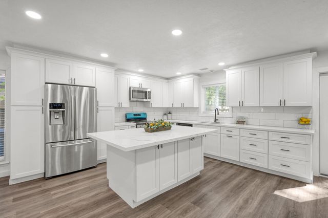 26 Wishbonebush Road, The Woodlands, TX 77380