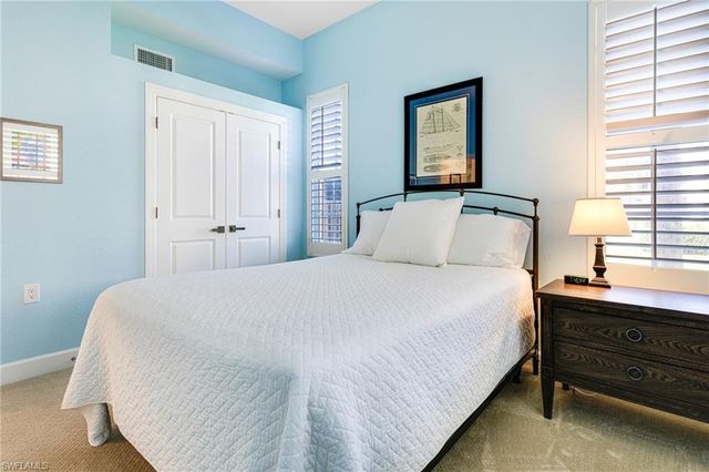 19505 EMERALD BAY # 101, Estero, FL 33928