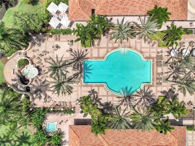 19505 EMERALD BAY # 101, Estero, FL 33928