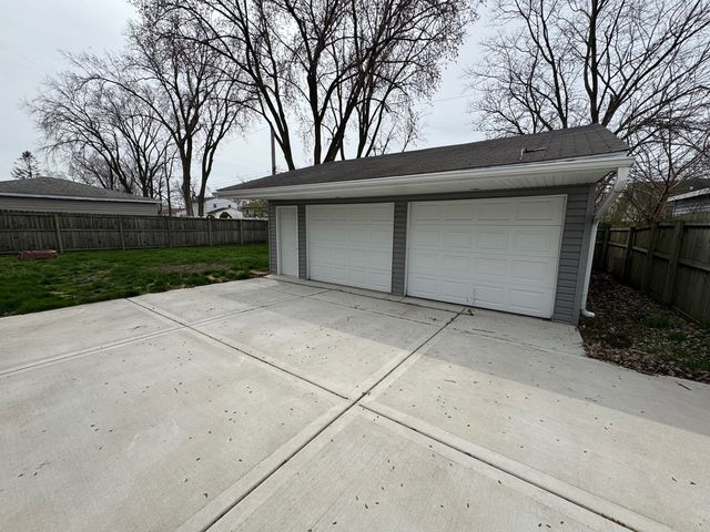 920 Central Avenue, Matteson, IL 60443
