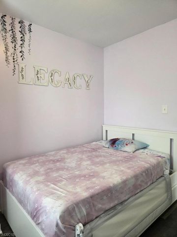 272 Madison Ave, Clifton City, NJ 07011