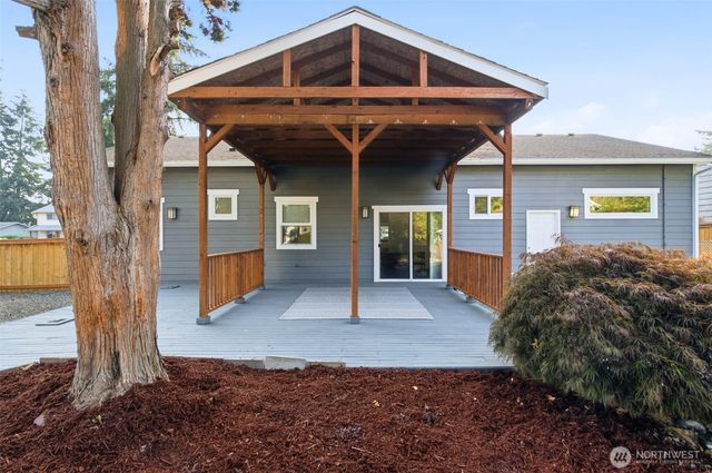 28546 20th Avenue S, Federal Way, WA 98003