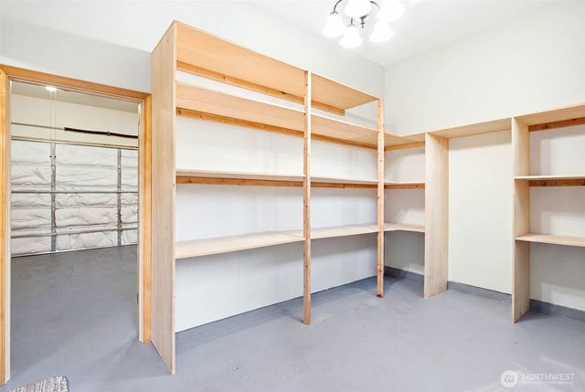 28546 20th Avenue S, Federal Way, WA 98003