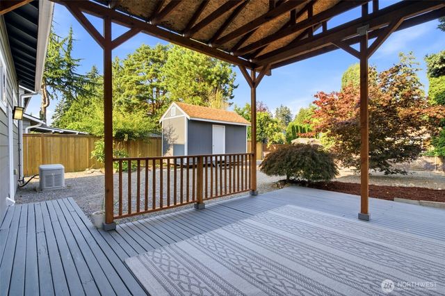 28546 20th Avenue S, Federal Way, WA 98003