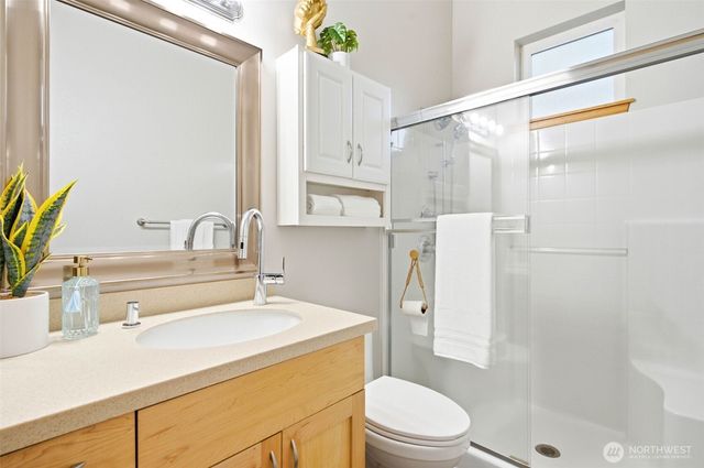 28546 20th Avenue S, Federal Way, WA 98003