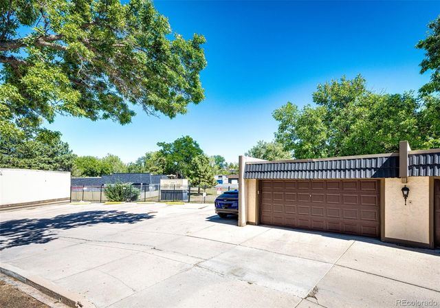 6876 S Broadway, Centennial, CO 80122