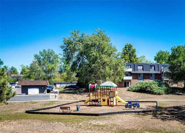 6876 S Broadway, Centennial, CO 80122
