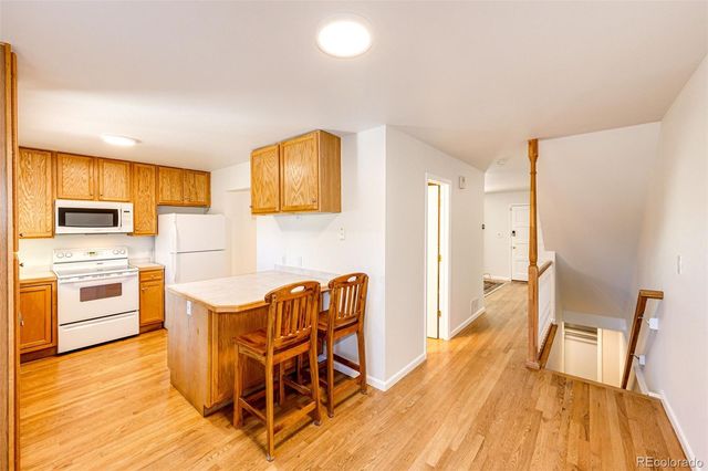 6876 S Broadway, Centennial, CO 80122