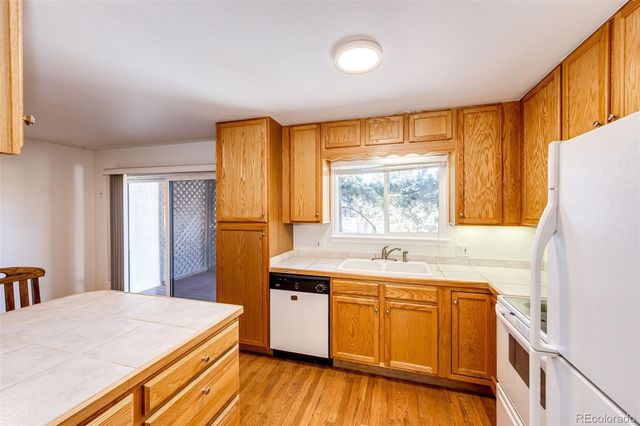 6876 S Broadway, Centennial, CO 80122