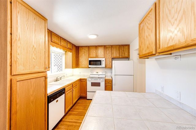 6876 S Broadway, Centennial, CO 80122