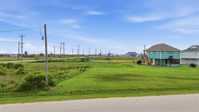 982 S Cove, Port Bolivar, TX 77650