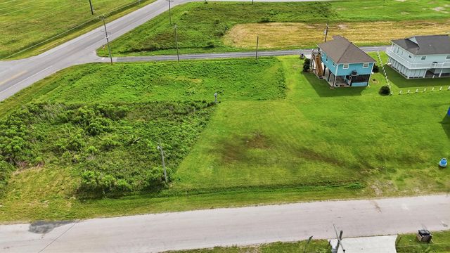 982 S Cove, Port Bolivar, TX 77650