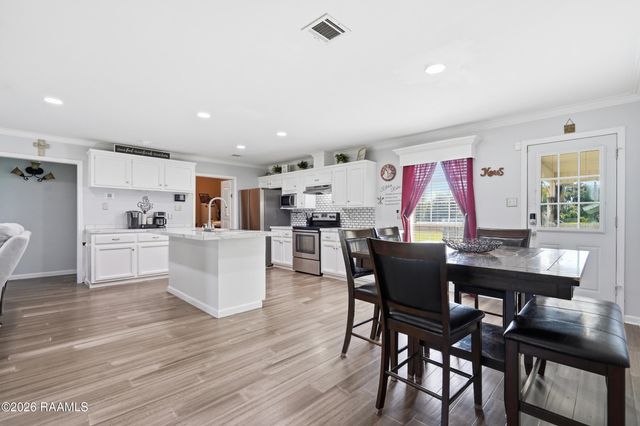 5017 Creighton Drive, New Iberia, LA 70560