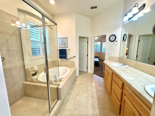 2303 Petruchio Way, Roseville, CA 95661
