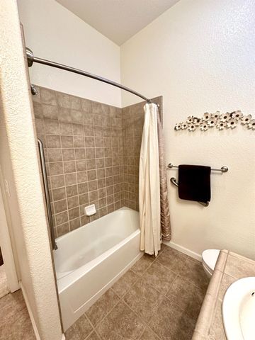 2303 Petruchio Way, Roseville, CA 95661