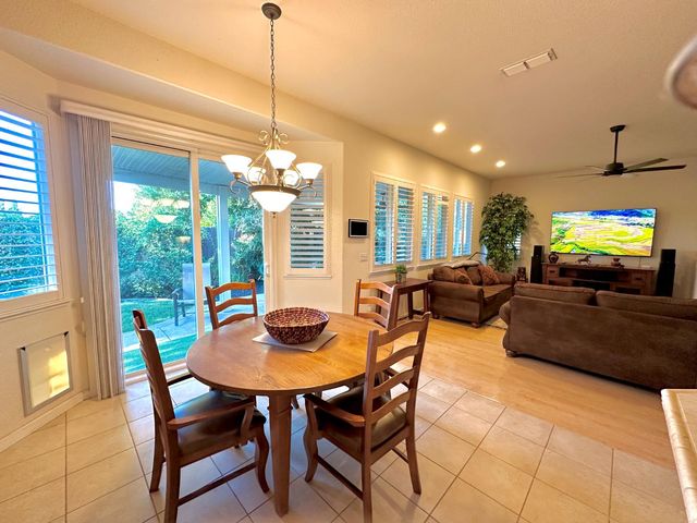 2303 Petruchio Way, Roseville, CA 95661
