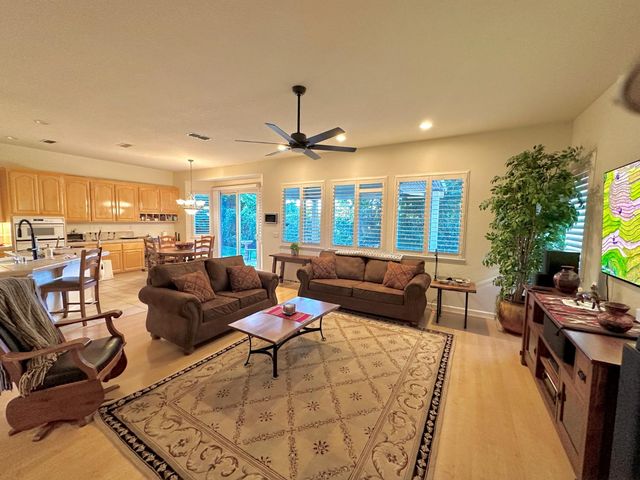 2303 Petruchio Way, Roseville, CA 95661