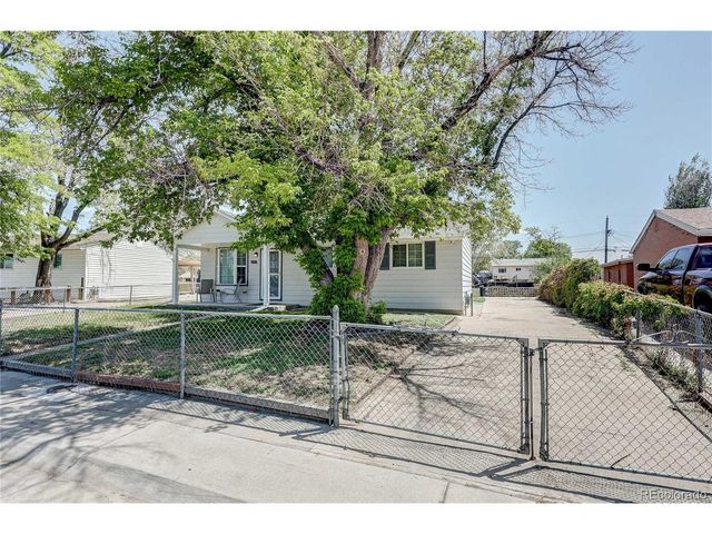 7980 Idlewild St, Commerce City, CO 80022