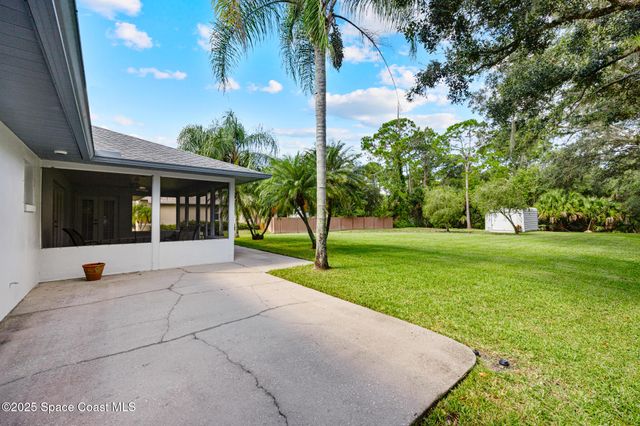 2500 Fairfield Drive, Cocoa, FL 32926