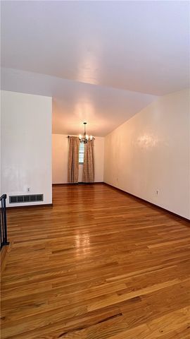 1918 Beulah, Churchill Boro, PA 15235