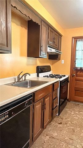 1918 Beulah, Churchill Boro, PA 15235