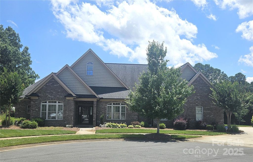 323 Wendover Drive, Locust, NC 28097
