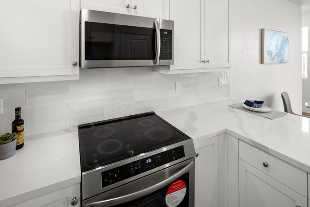 6517 Starburst Way, Sacramento, CA 95823