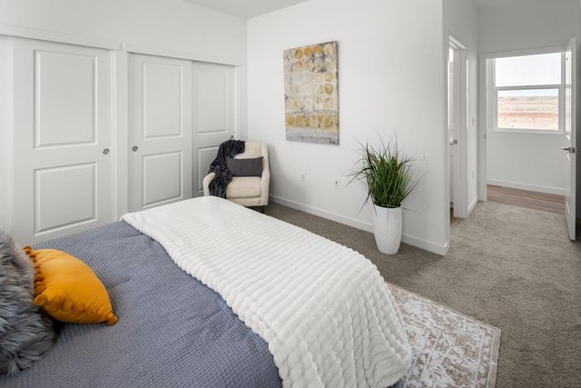 6517 Starburst Way, Sacramento, CA 95823