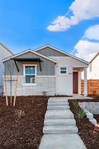 6517 Starburst Way, Sacramento, CA 95823