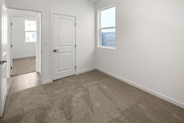 6517 Starburst Way, Sacramento, CA 95823