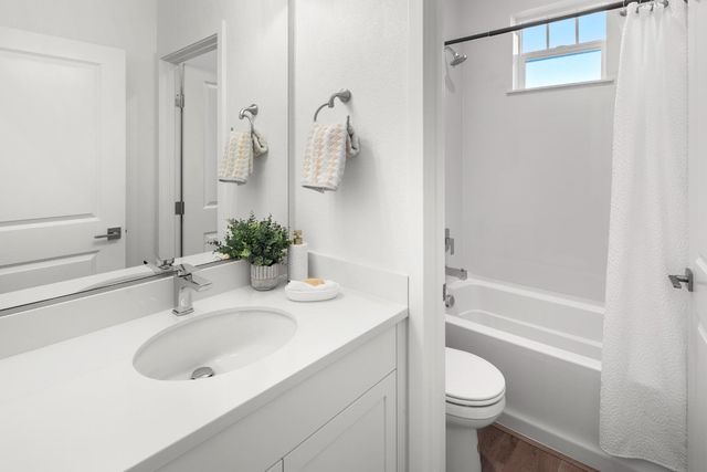6517 Starburst Way, Sacramento, CA 95823