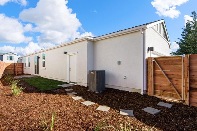 6517 Starburst Way, Sacramento, CA 95823